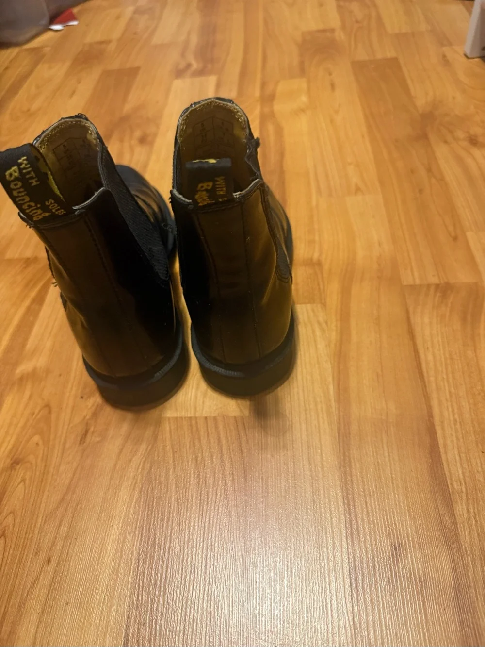 Dr. Martens Men's Black Leather Chukka Boots